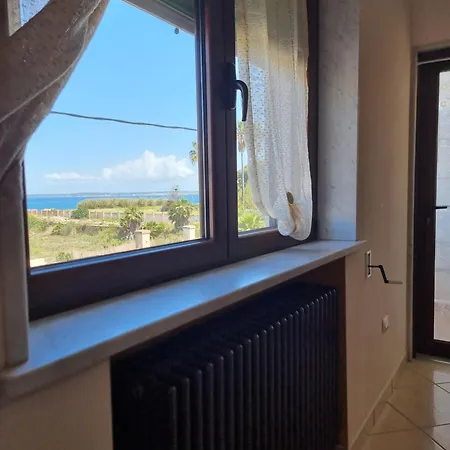 Dimora Costa Del Sole غالّيبولي